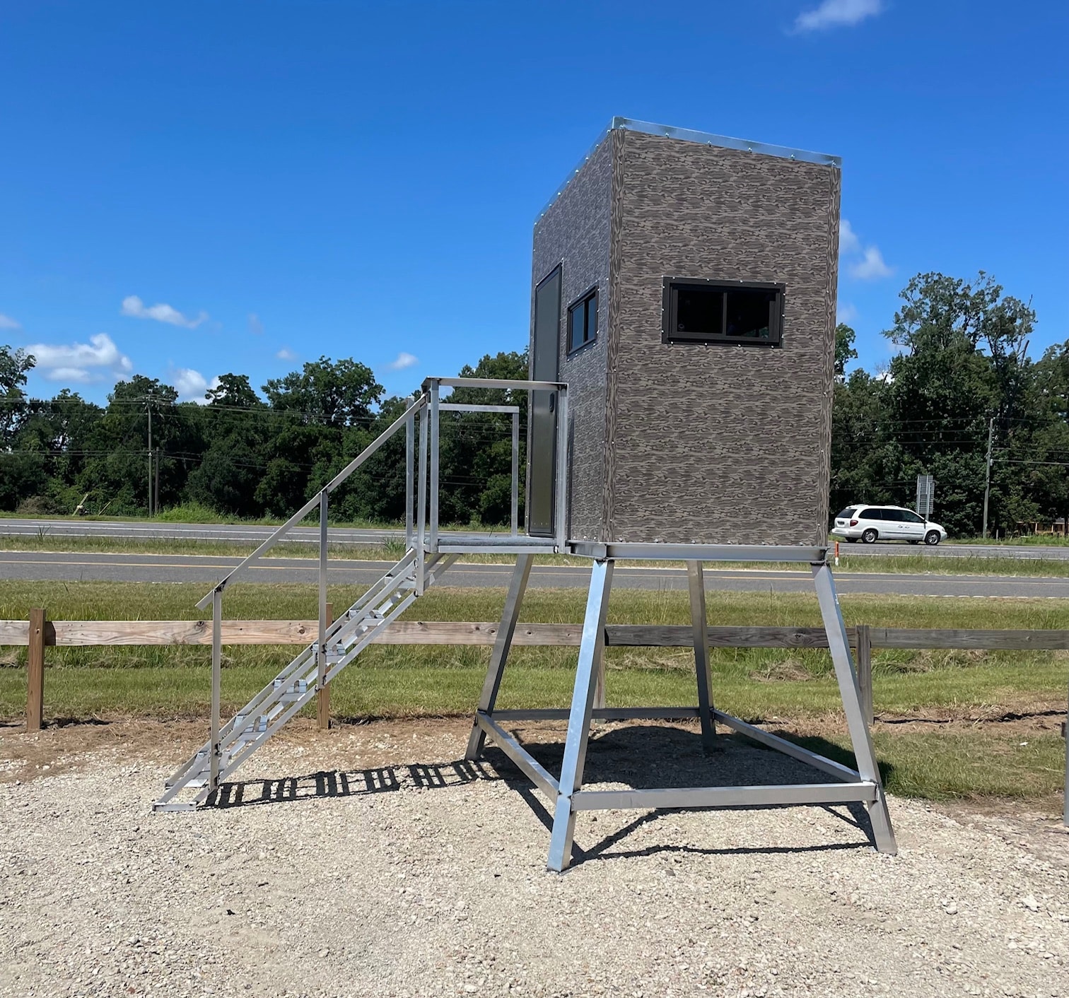 6x6 deer blind on welded aluminum tower – Lafayette Louisiana